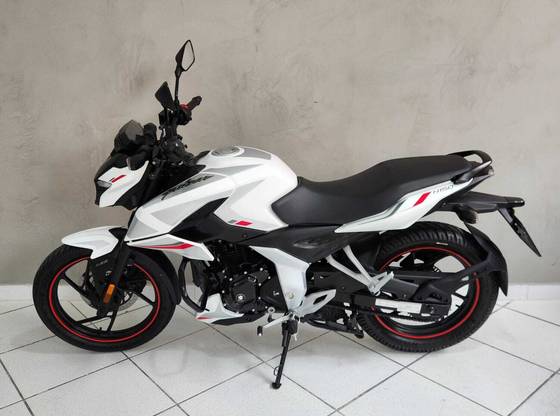 BAJAJ PULSAR N150 